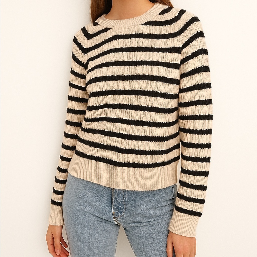 Simons Icone Black and Cream Knit Striped Sweater